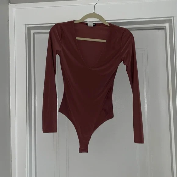 Fashion nova bodysuit - Picture 1 of 4